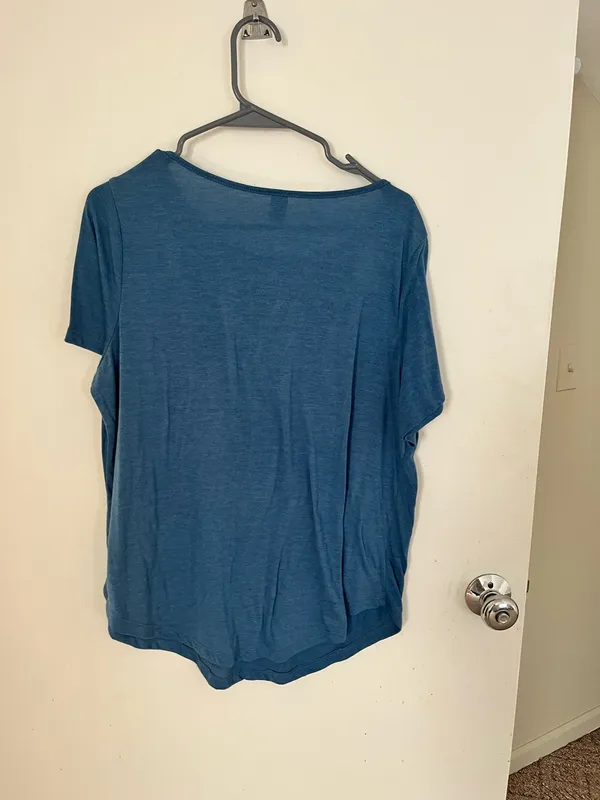Solid color tee Blue Size XL - Image 2