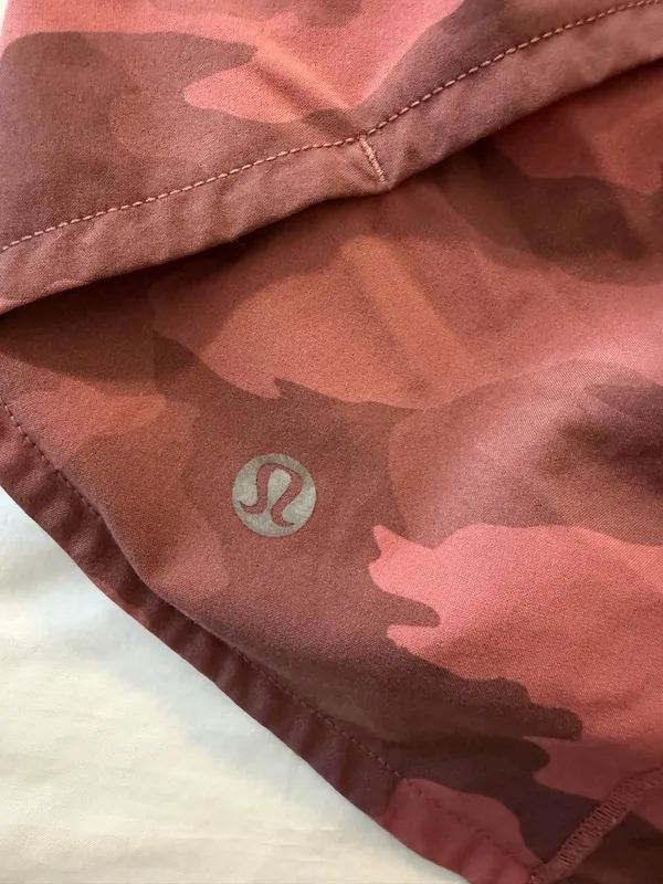 Lululemon Shorts Speed Up - Image 3