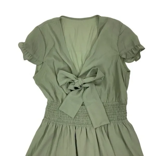 Women’s Ruffle Dress Large Green Short Sleeve‎ Front Tie - Image 2