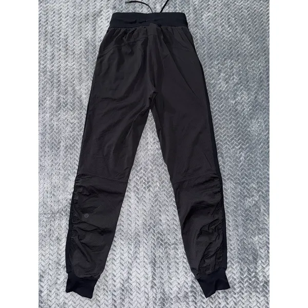Lululemon Women's Beyond The Studio Joggers Black Pull On Size 0 - Image 5