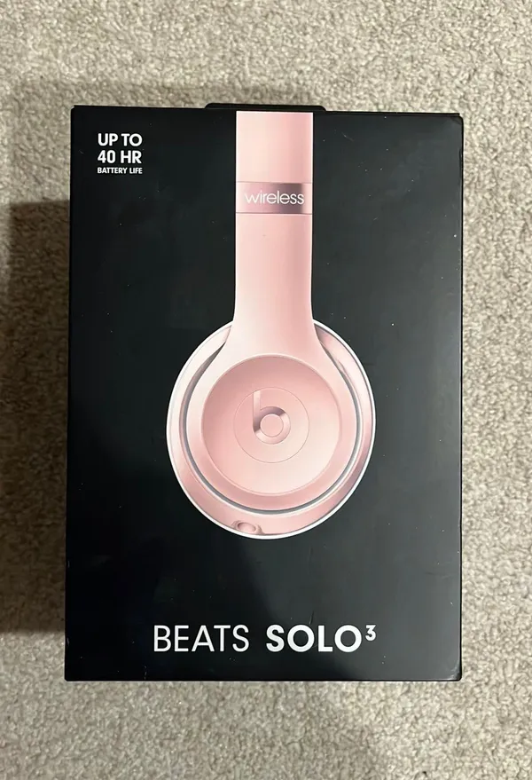 Solo³ Wireless On-Ear Headphones - Image 4