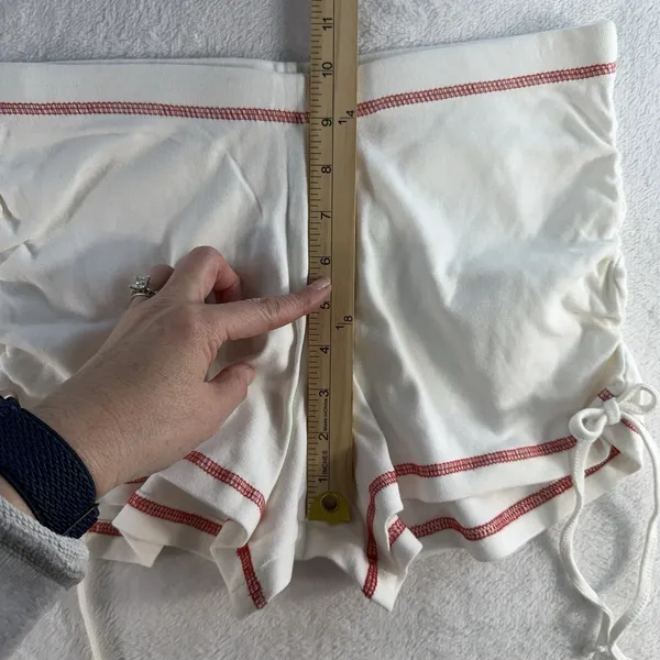 Vintage Y2K M Medium Low Rise Micro Booty Shorts Pull On Ruched Sides‎ Ivory - Image 10