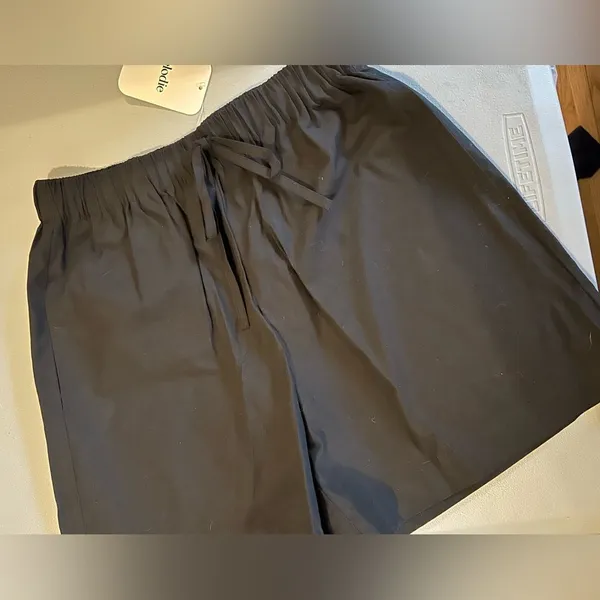 S Elodie 100% Cotton Black Shorts - Image 4