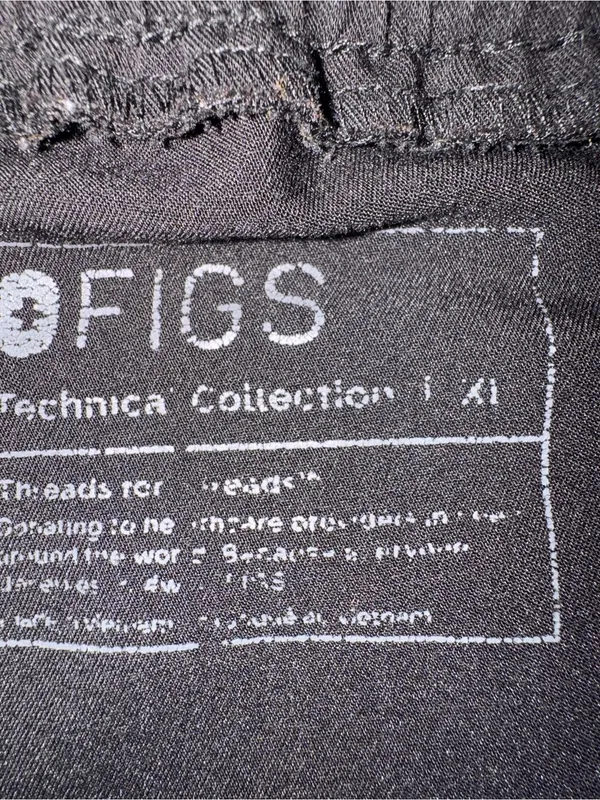 FIGS Technical Collection Black Scrub Set Women's XL EUC V-Neck Straight Leg - Image 3