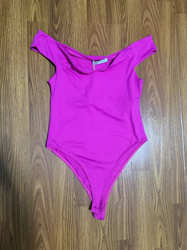 NWT Zara Sweetheart Off Shoulder Barbiecore Hot Pink Feminine Bodysuit Medium. - Image 2