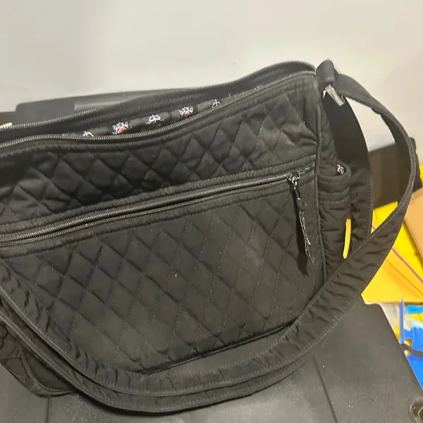 Vera Bradley Black Quilted Women's Bag - Image 4