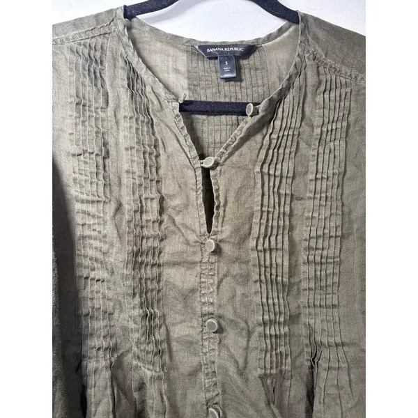 Banana Republic Top Olive Green Ramie Pintuck Pleated Button Down Earthy Small - Image 3