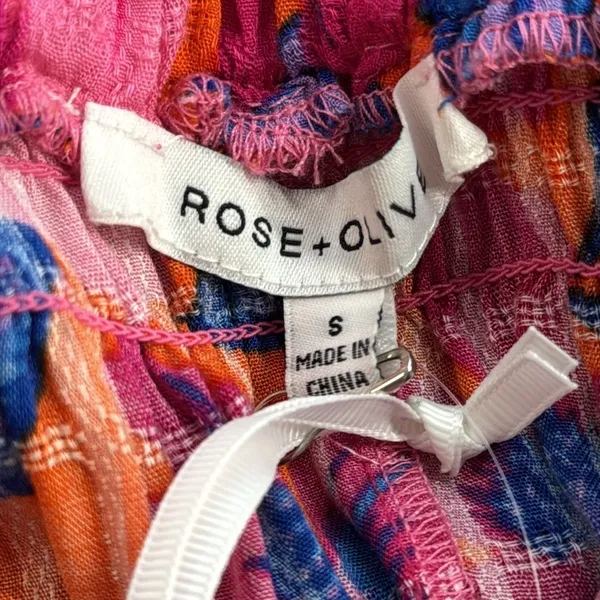 Rose & Olive NWT Pink Floral Print Smocked Wide Ruffle Strap Top Size Small - Image 8