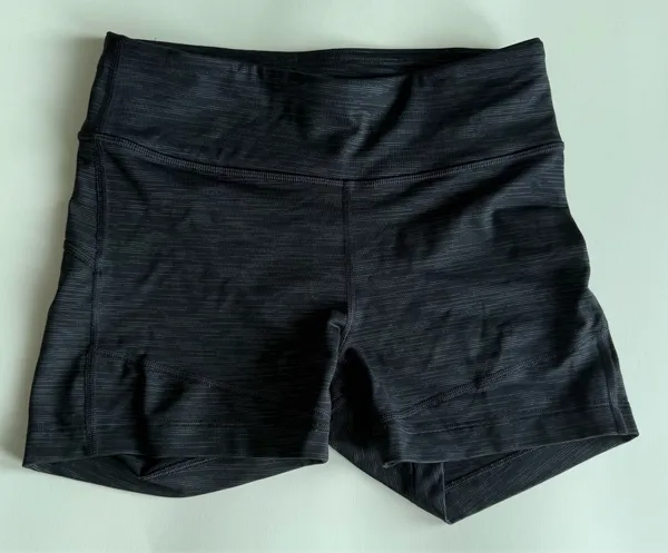 Outdoor Voices Move Free 3.5" Shorts - Image 3