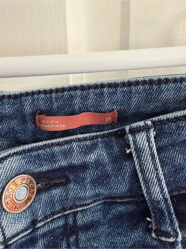 Pilcro Anthropologie High Rise Cigarette Jeans Raw‎ Hem Size 29 Blue - Image 5