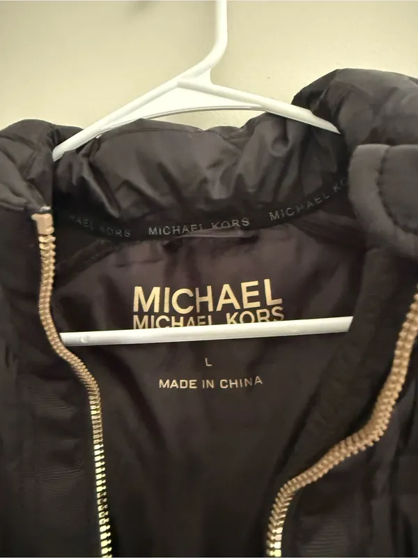 Michael Kors Black Quilted Puffer Jacket - Image 4