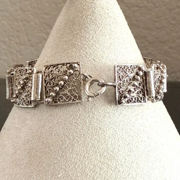 Vintage Silver Tone Filigree Panel Link Bracelet - Image 4