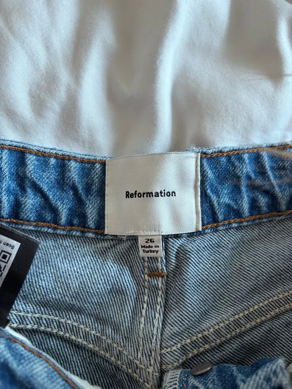 Reformation Cynthia High-Rise Jeans Straight - Image 3