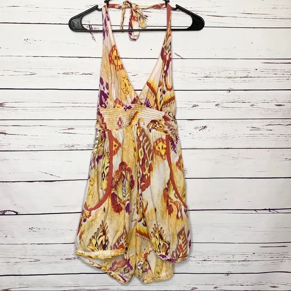Wet Seal Yellow & Orange Paisley Halter Summer Festival Romper with Pockets Size Medium - Image 3