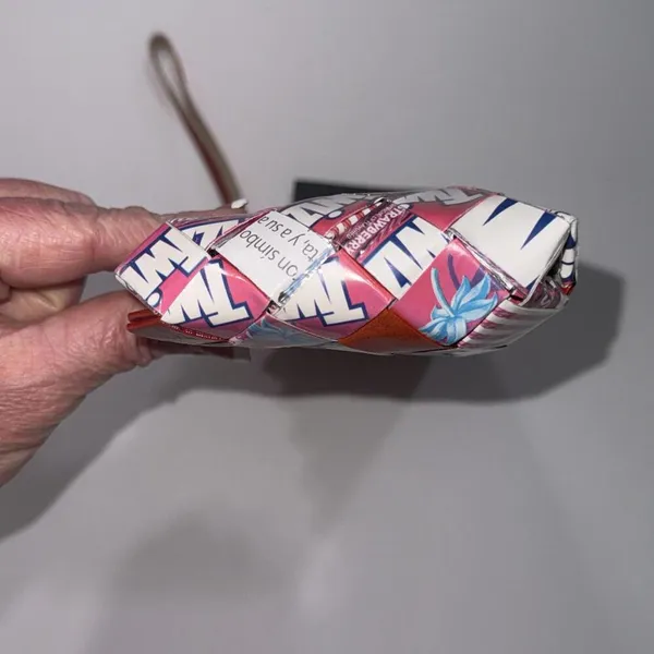 Vintage 90s Y2K Twizzler Cherry Berry Strawberry Candy Wrapper‎ Zip Purse NWT - Image 7
