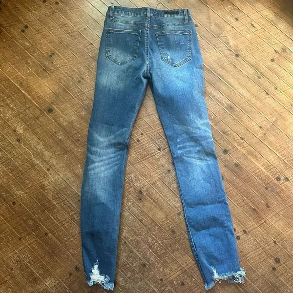 Risen distressed 26/3 straight leg boutique normcore jeans - Image 4