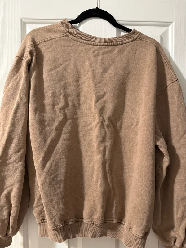 Crewneck Urban Outfitters - Image 2