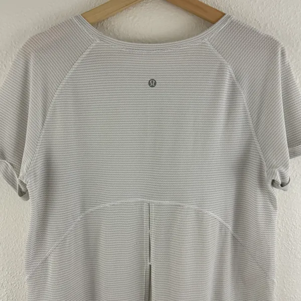 Lululemon Womens White Open Up Tie Back Flowy Athletic Workout Short Sleeve Tee - Image 10