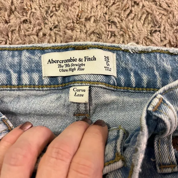 Abercrombie and Fitch 90s Straight Ultra High Rise Women's Jeans Curve Love - Image 3