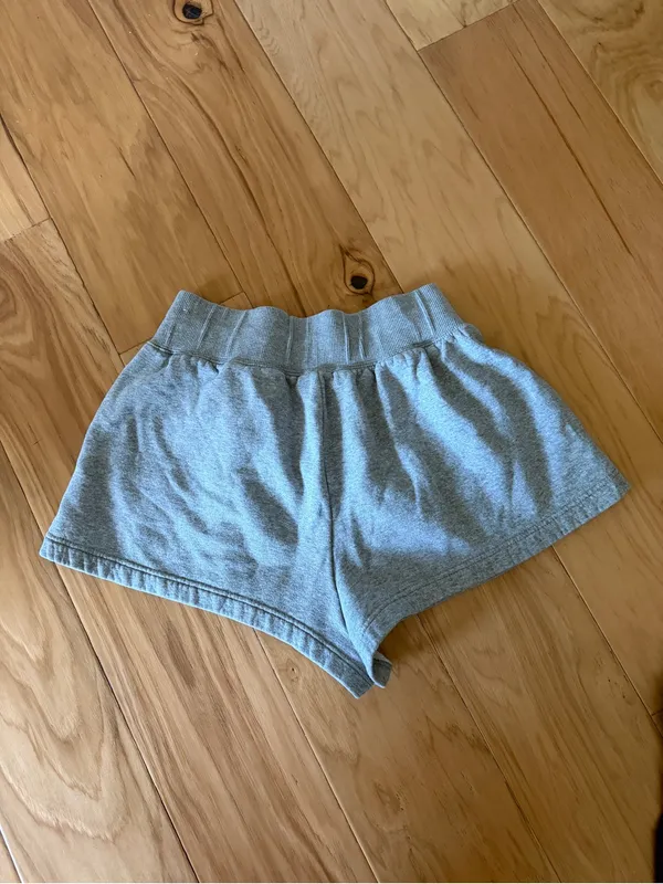 Nike Women's Sportswear Phoenix Fleece Shorts - Image 3