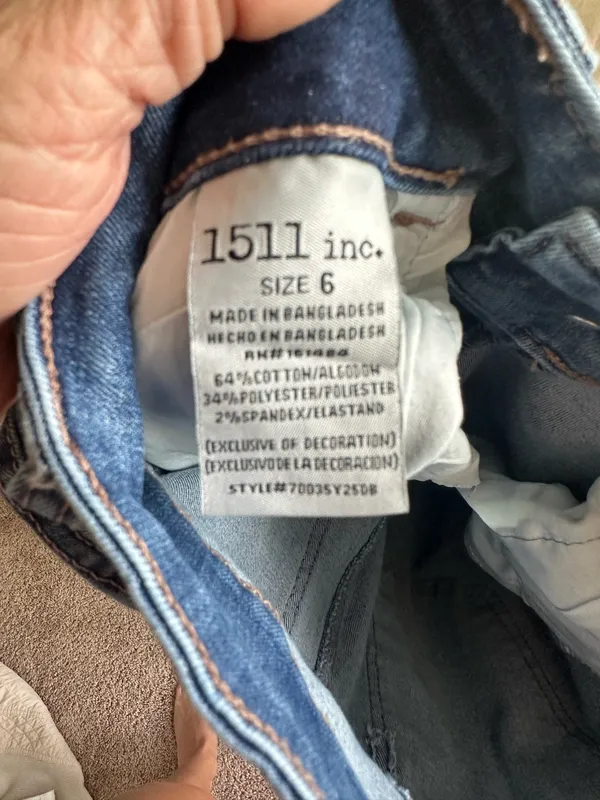 jeans women’s Blue Size 6 - Image 3