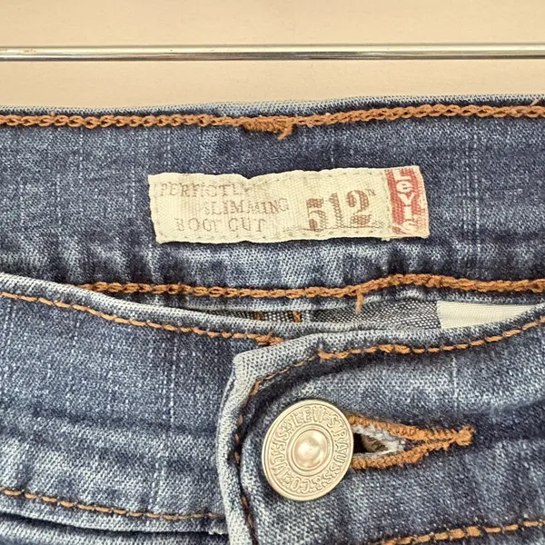 Levi's Women's 512 Perfectly‎ Slimming Straight Leg Jeans Medium Wash Size 10 S - Image 10