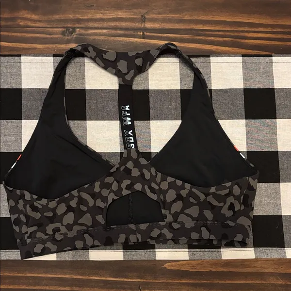 Sarah’s day white fox active bra sdx wfa bra xl or large - Image 2