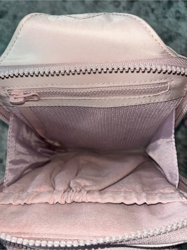 Beis The Sport Sling - Image 4