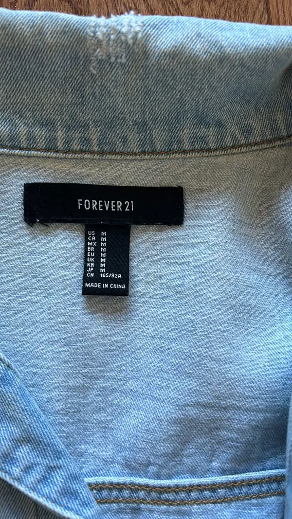 Jean Jacket Size M - Image 4