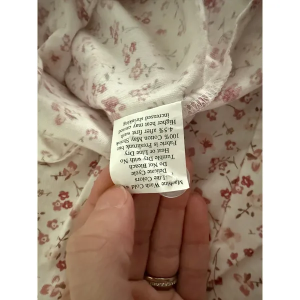 Petite Plume Pink White Floral Cottagecore Button-up Short sleeved Pajama Top M - Image 6
