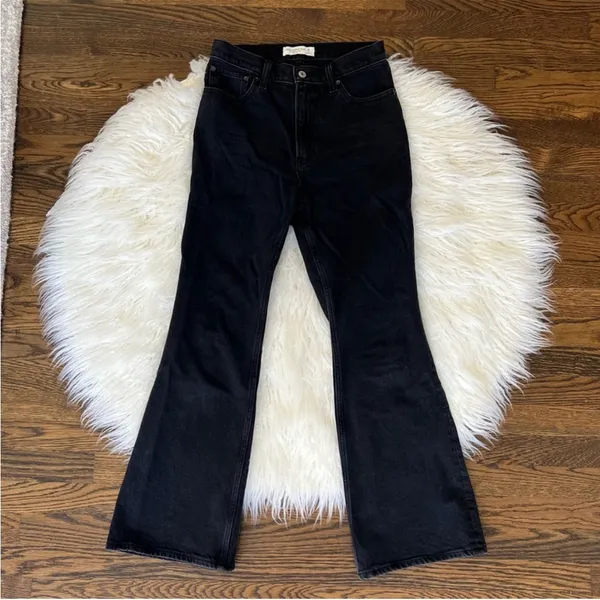 Abercrombie & Fitch High Rise Vintage Flare Jeans size 29 - Image 3