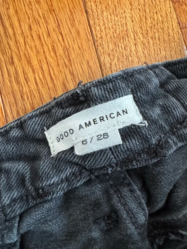 Good American high rise straight jeans - Image 3