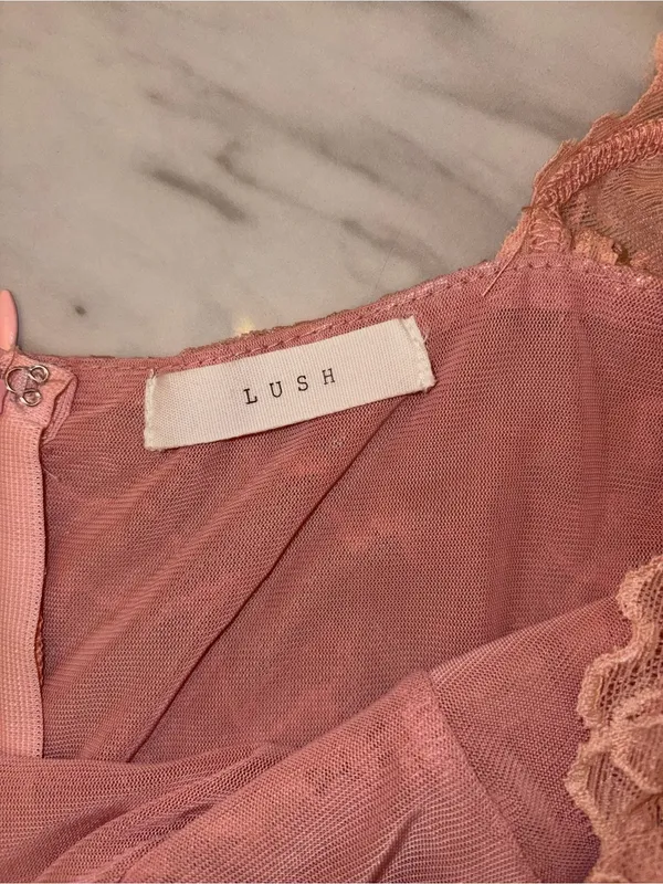 LUSH Pink Floral Lace Sheer Overlay Maxi Dress Small NWOT - Image 5