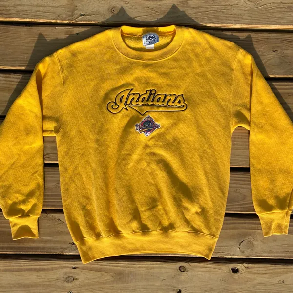 Vintage Lee Cleveland Indians (Guardians) Signed Sweatshirt - Image 3