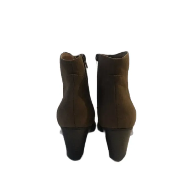 Brown suede ankle boots size 8.5‎ fall winter festival - Image 3