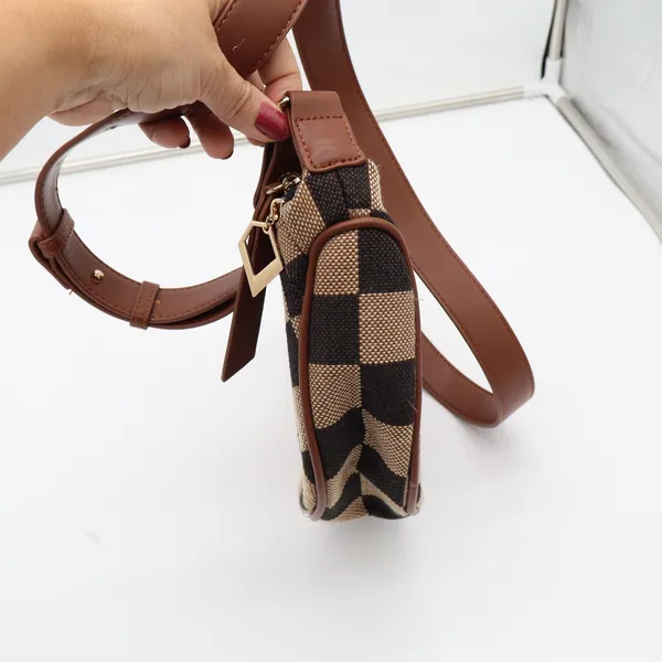 Unbranded Crossbody Bag Womens OS Checkered Brown Crescent Sling Pouch Excellent - Image 5