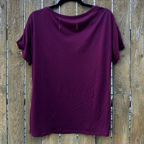Broadway Oklahoma! Musical Graphic T-Shirt Women’s M Burgundy V-Neck Theater Tee - Image 6