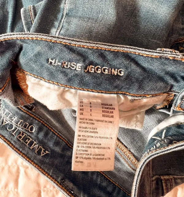 American Eagle Super Stretch High Rise Distressed Jegging Size 0 Regular - Image 3
