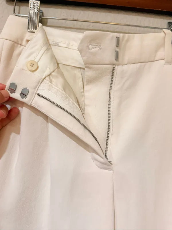 ARITZIA TROUSERS Wilfred women’s size 2 in a ivory pearl color - Image 6