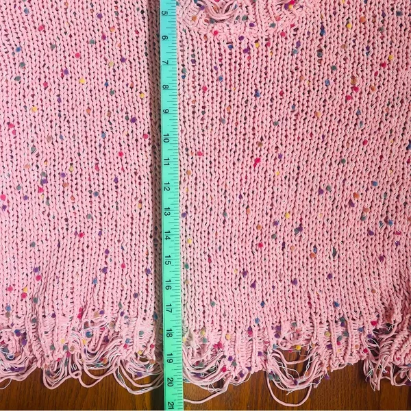 Wild Honey Pink Confetti Distressed Sweater Size: M - Image 8