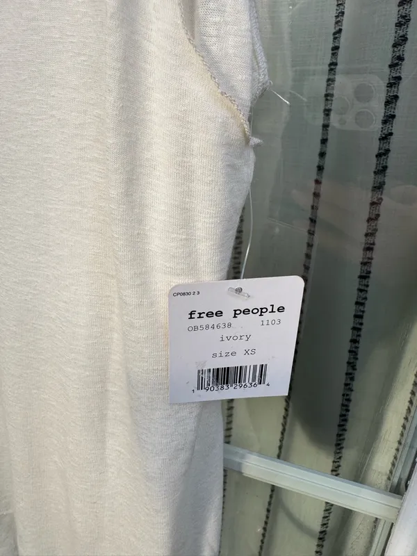 Y💐We The Free Women's White Scoop Neck Tank - Image 6