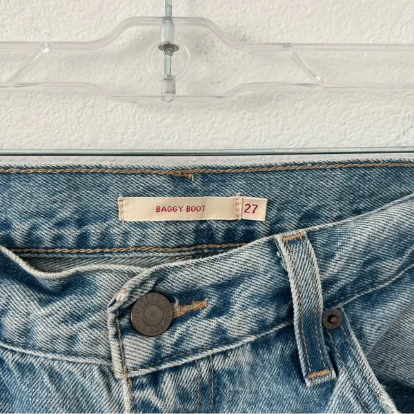 Levi’s Distressed Baggy Boot Cut Jeans - Image 6