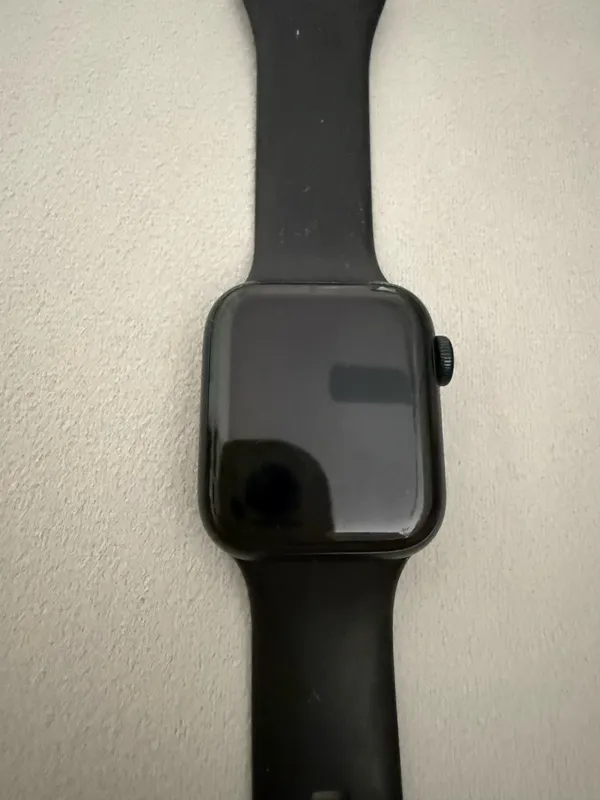 Apple Watch 42mm SE GPS  - Image 4