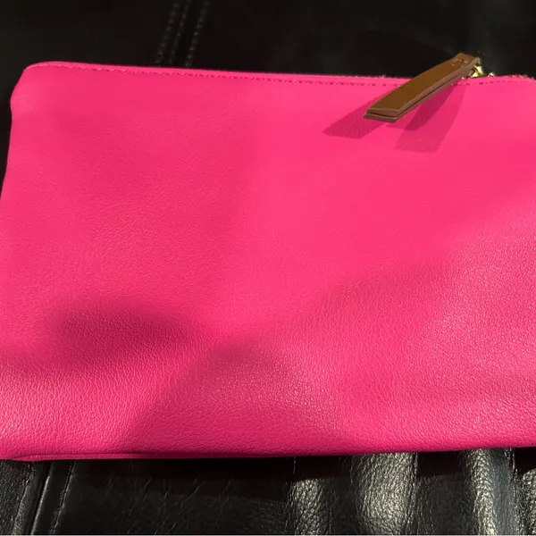Juicy Couture Hot Pink Cosmetic Pouch - Image 4
