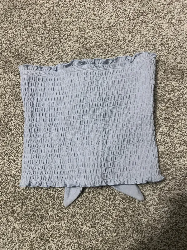 Hollister XXS Smocked Tube Top with Bows - Image 3