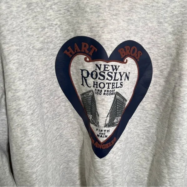 Women's‎ Mock Neck Sweatshirt Hart Bros New Rosslyn Hotels Light Gray Burgundy - Image 4
