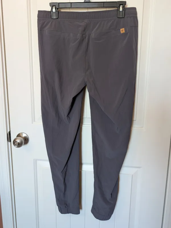 NWOT Tentree InMotion Pacific Jogger Women’s Medium Grey - Image 2