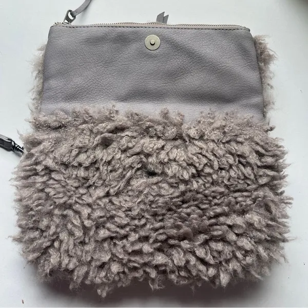 Elegant Taupe Grey Faux Fur Clutch Purse - Image 5