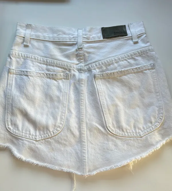 Carmar Denim LF White Zip Up Skirt - Image 4