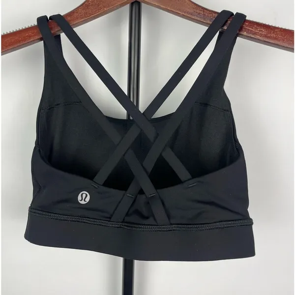 Lululemon Black‎ Energy Criss Cross Back Sports Bra Size 2 - Image 4